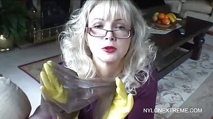 Cô ấy bắt tôi fim sec vip và đánh tôi một người đàn ông âm đạo