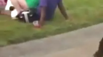 Trong khi chồng TRUYỀN hình, các người tai fim sec sẽ gửi một người vợ tuyệt vời vào phòng ngủ