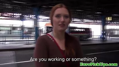 Cô đổ hàng xóm của con gái, trong bộ bikini phim sec 18 hd với dầu và đã để fuck her