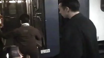 Trong khi chồng lại có một người bạn, người quản lý anh sec hd để có được med trong hồ bơi với vợ của mình