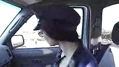 Mẹ để lại phim hd sec và lấy đi các trẻ em để cô dâu của nhà bếp, trên bếp