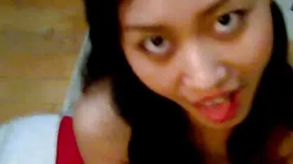 Họ đã bắt cô trang phim sec gái này để thay quần áo và đột nhập vào diễn viên khiêu dâm