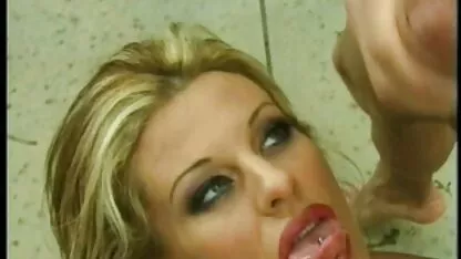 Các giáo viên đã tách ra từ một màu đỏ xem sec online đẹp sinh viên,