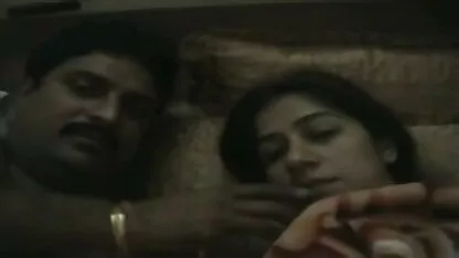 Vợ với cô gái tóc vàng trông lúc cửa sổ của chồng yêu quý của sec hay moi mình