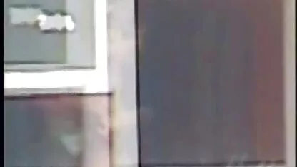 Trẻ con nhộng với fim sec nhanh một phụ NỮ và người