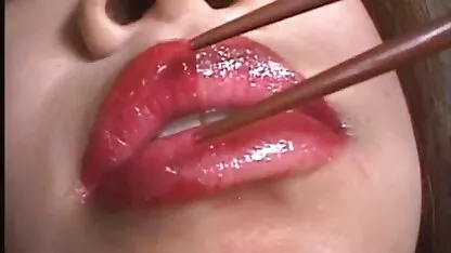 Trẻ da đen, người phụ nữ đầu tiên thị hiếu trắng đen và mùi sec ko che hương vị