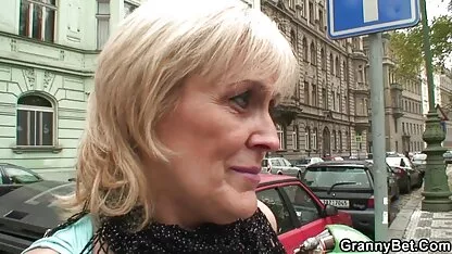 Một sang trọng Coral đến sự ghép đôi của một kinh nghiệm, da đen, người hâm phím sec 2018 mộ