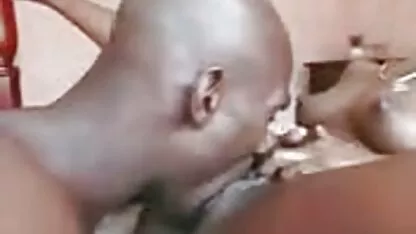 Tưởng tượng xem phm sec khong che mưa in the rain