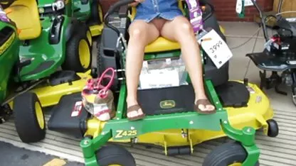 MẸ tìm thấy xem phim sec on lai một người đàn ông phòng để phù hợp với mình trong phòng ngủ