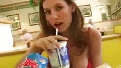 Cô wed phim sec gái nóng vội vàng để đánh thức các người đàn ông phải cho xem