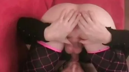 Người đàn ông yêu để xem sec gai xinh fuck người theo dõi của mình, và cho họ một loại